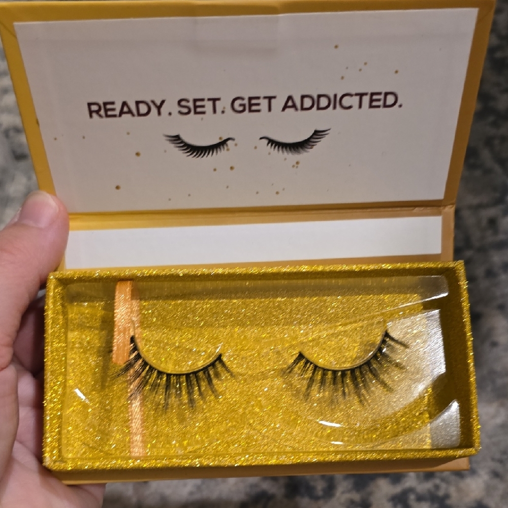Lashaholic False Eyelashes